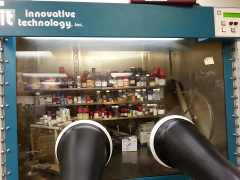 Argon Gloveboxes