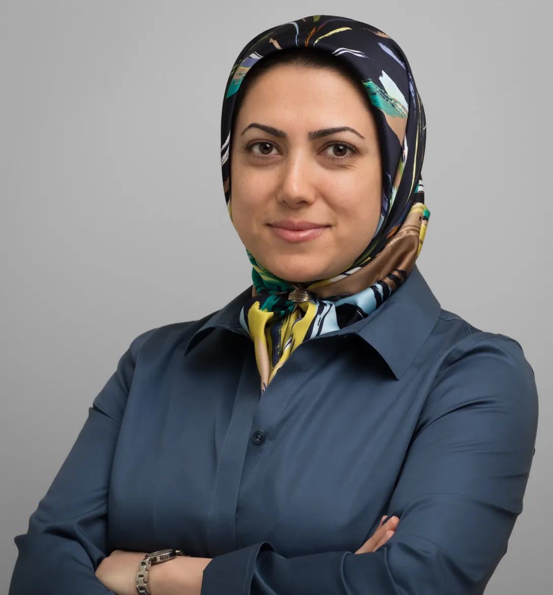 Shakib Farnaz headshot